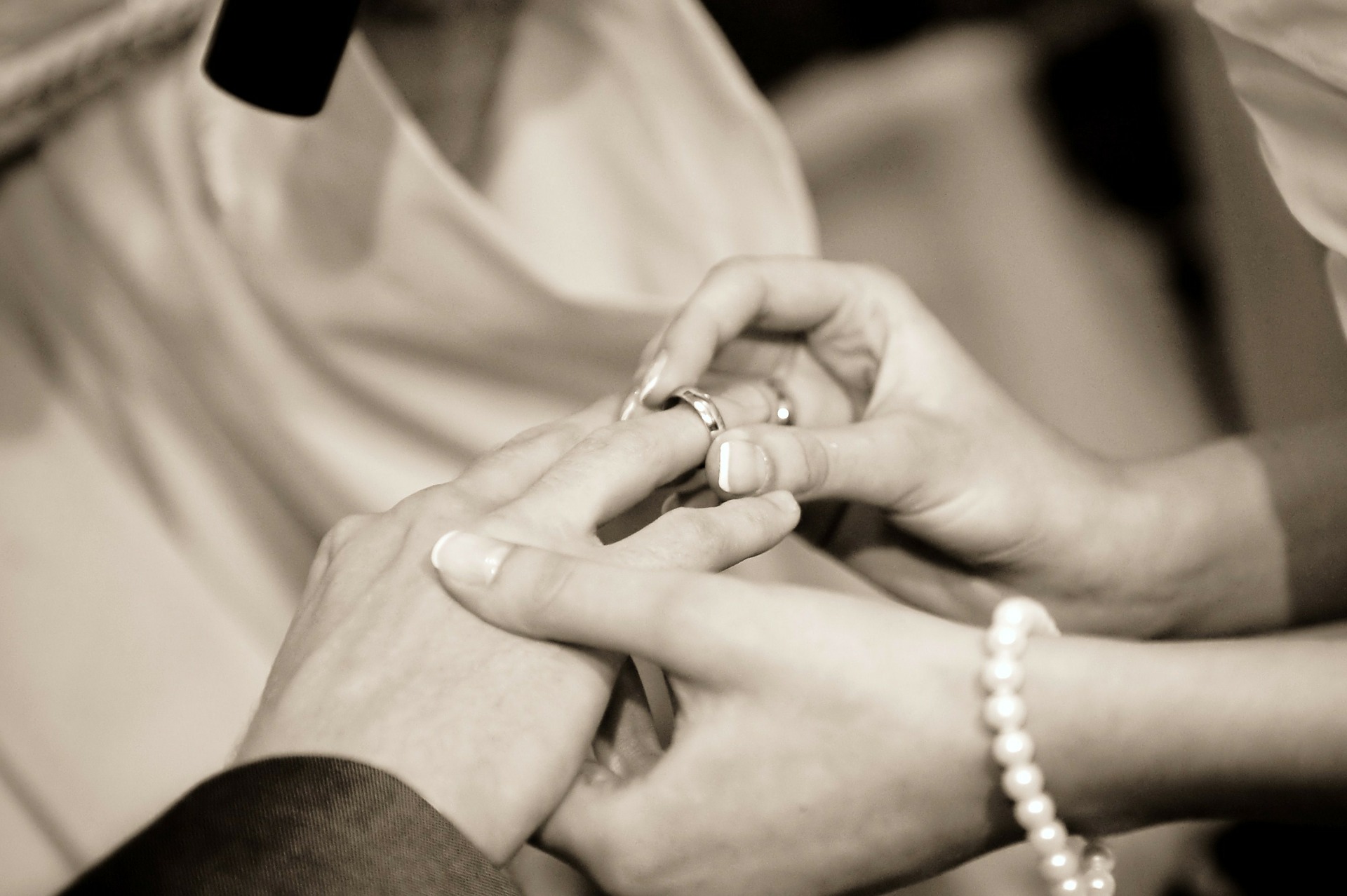 Married to My Disease: My Relationship With Multiple Sclerosis